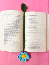 Daisy Charm Bookmark